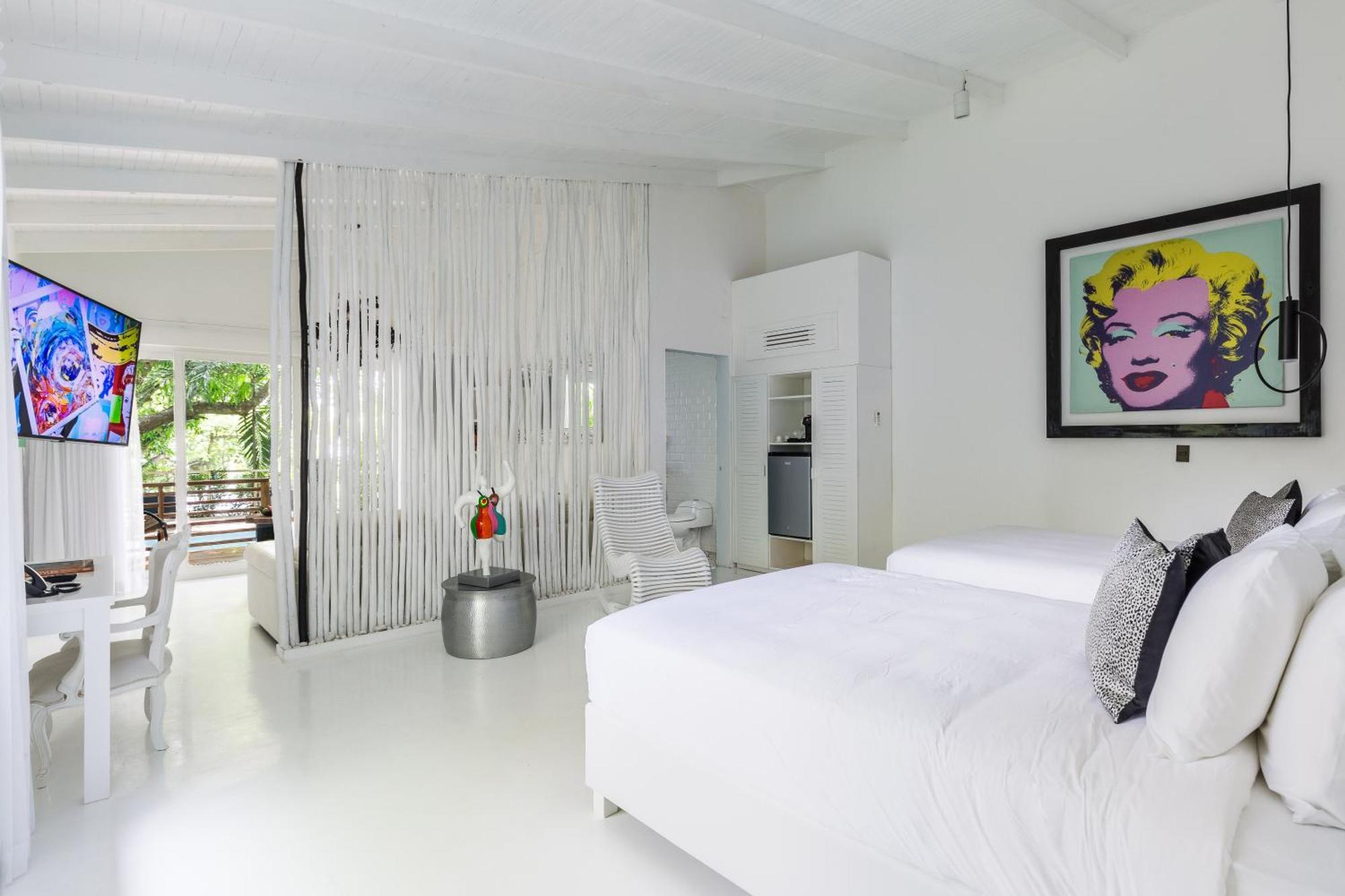 Gigi Brown Beachfront Santa Teresa Malpais Room photo